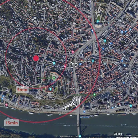 Cozyhome The Castle - Spacious, Quiet, High Ceiling Апартаменти *