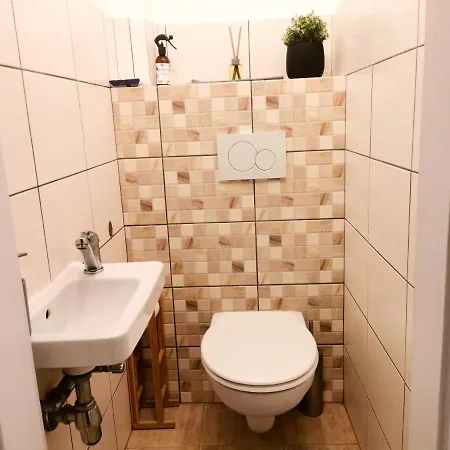 Apartman Cozyhome The Castle - Spacious, Quiet, High Ceiling *