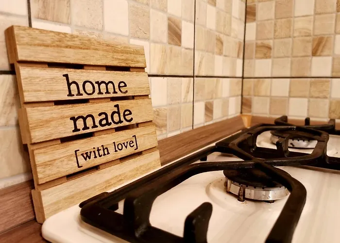 Cozyhome The Castle - Spacious, Quiet, High Ceiling Appartement *