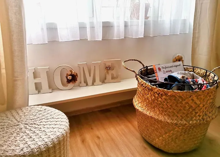 Cozyhome The Castle - Spacious, Quiet, High Ceiling Appartement Bratislava