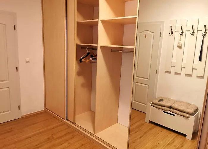 Appartement Cozyhome The Castle - Spacious, Quiet, High Ceiling Bratislava