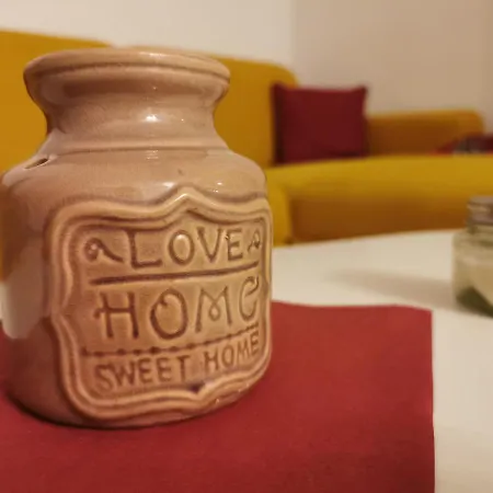 Cozyhome The Castle - Spacious, Quiet, High Ceiling Bratislava